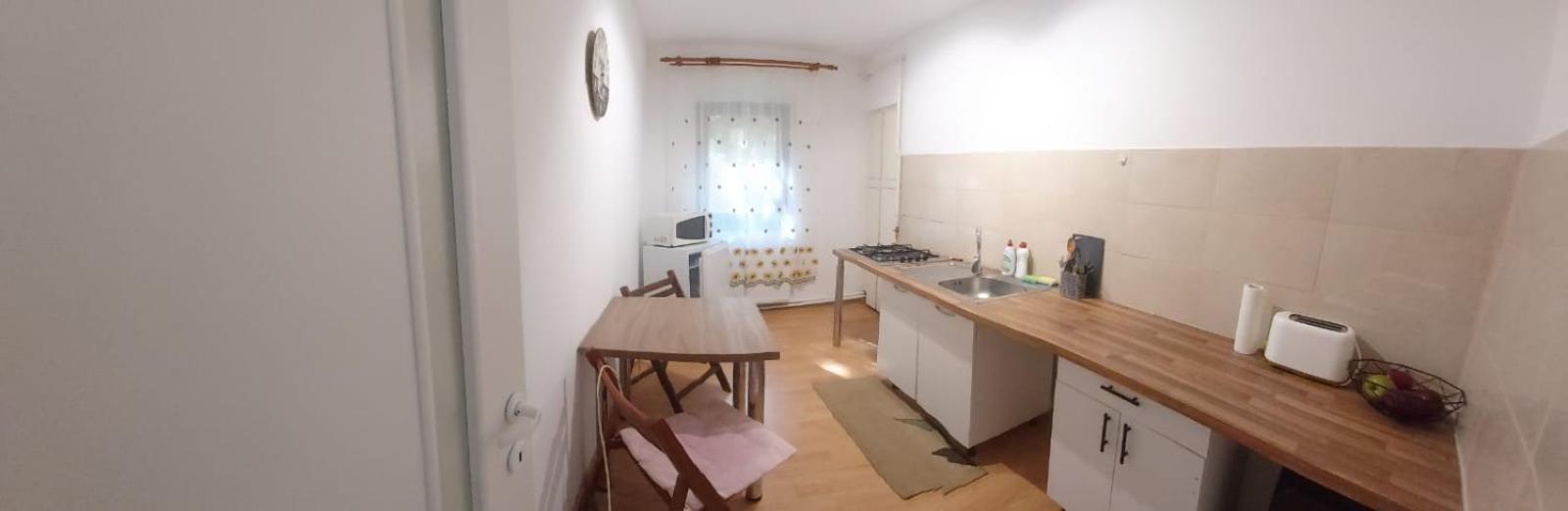 Mariuca Apartament บุชเตนี ภายนอก รูปภาพ