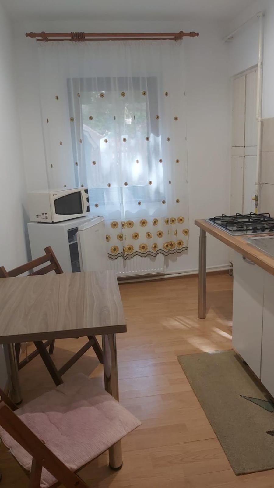 Mariuca Apartament บุชเตนี ภายนอก รูปภาพ